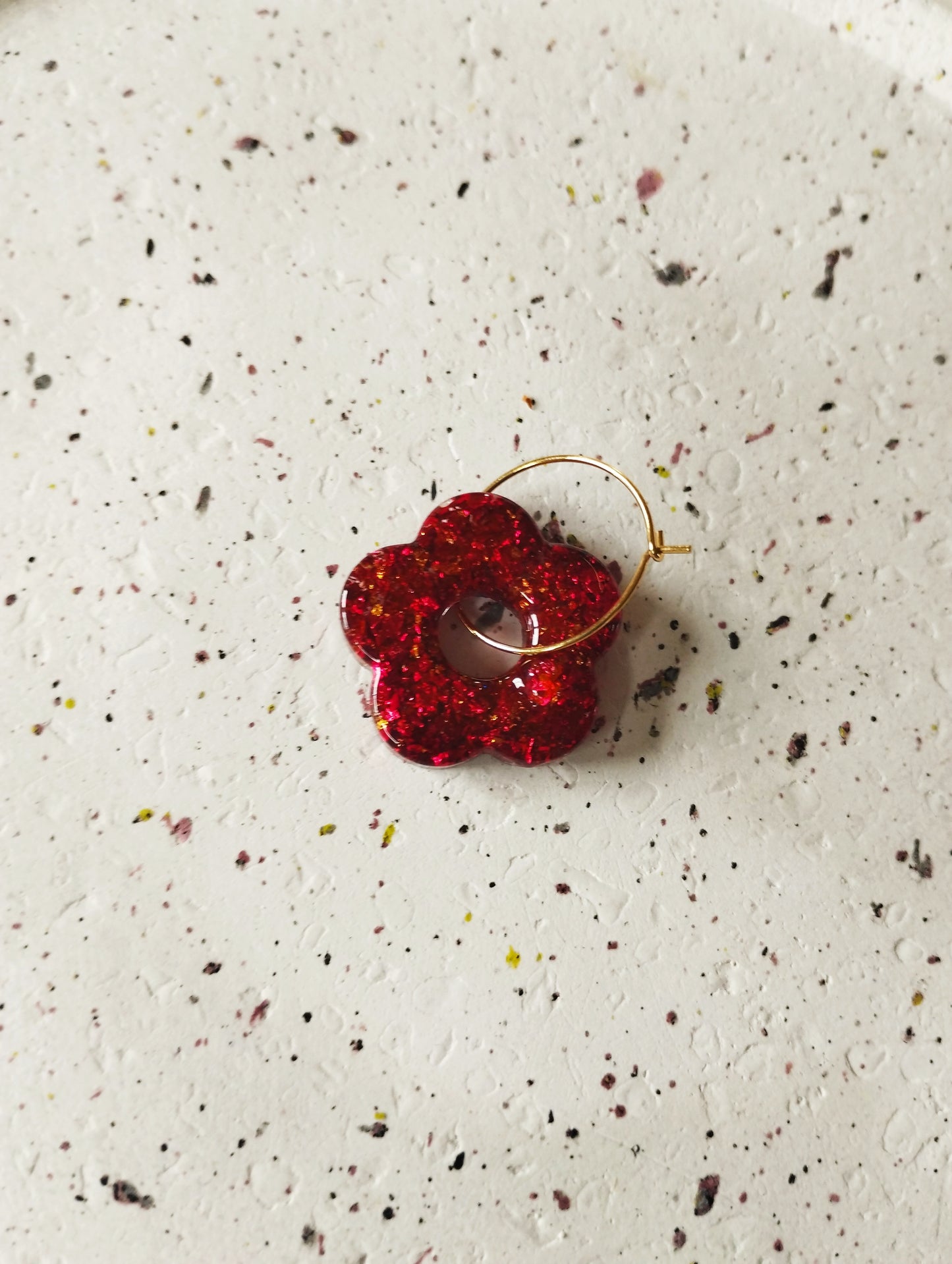 Boucles d'oreilles - Créoles fines et Fleurs résine